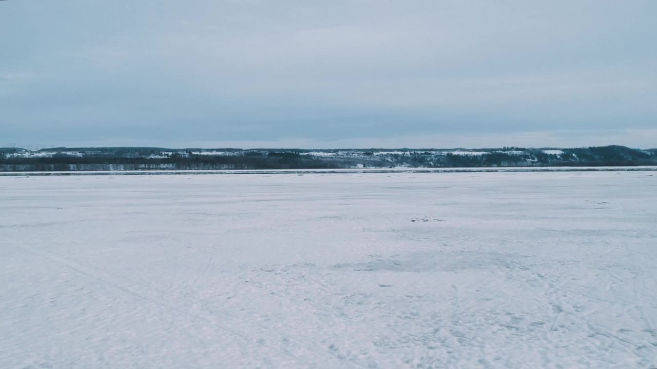 冬天冰河雪冷霜