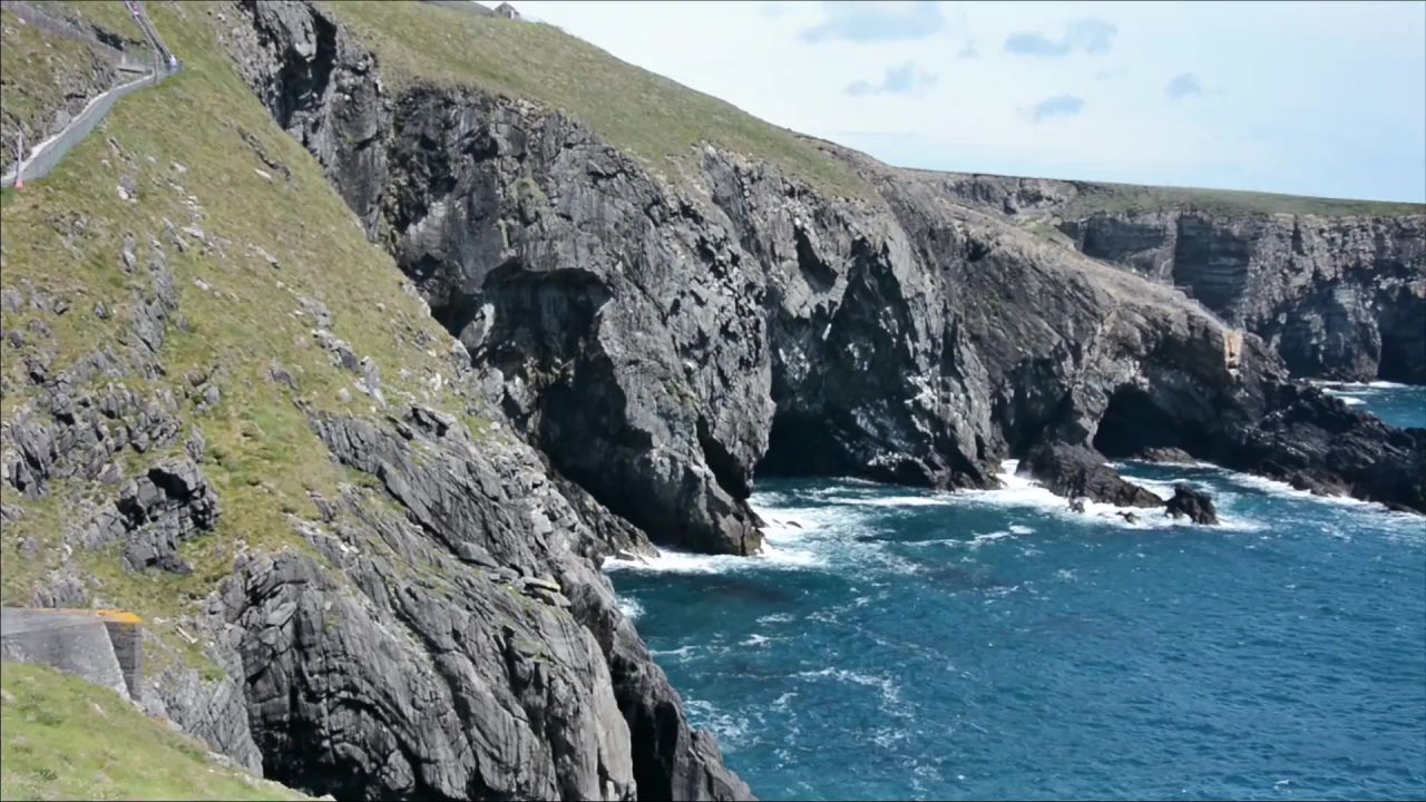 海岸悬崖陡崖