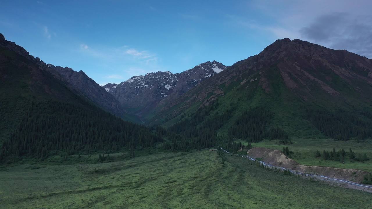 山间静谧