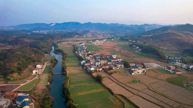 山川丘陵农田农业种植航拍图 