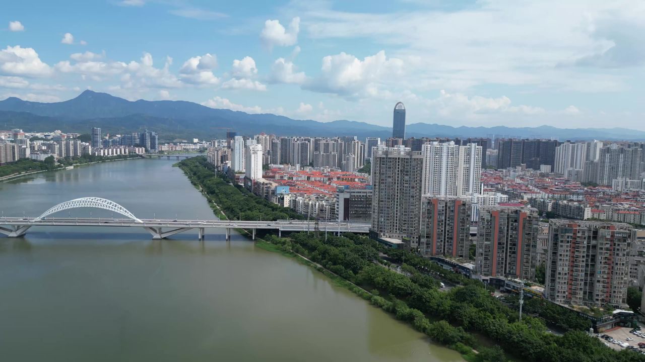  航拍江西赣州城市风光章江大桥