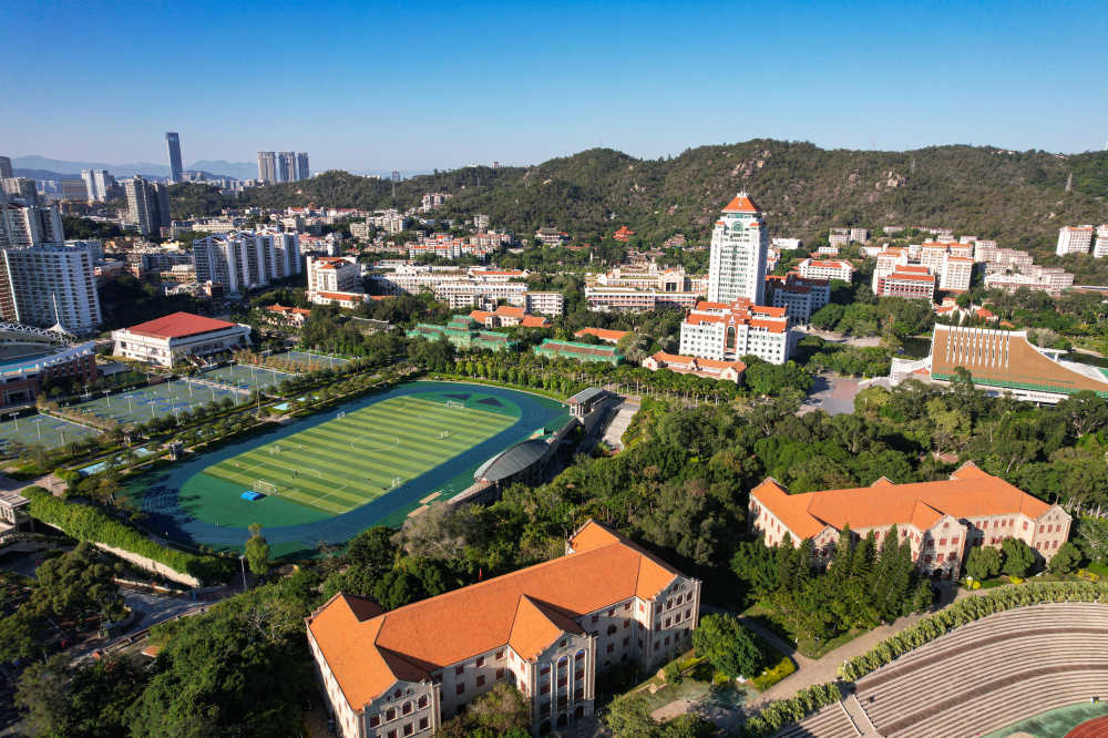 航拍厦门大学建筑景观