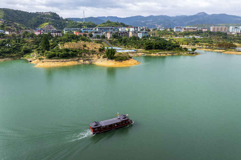 飞云湖 18