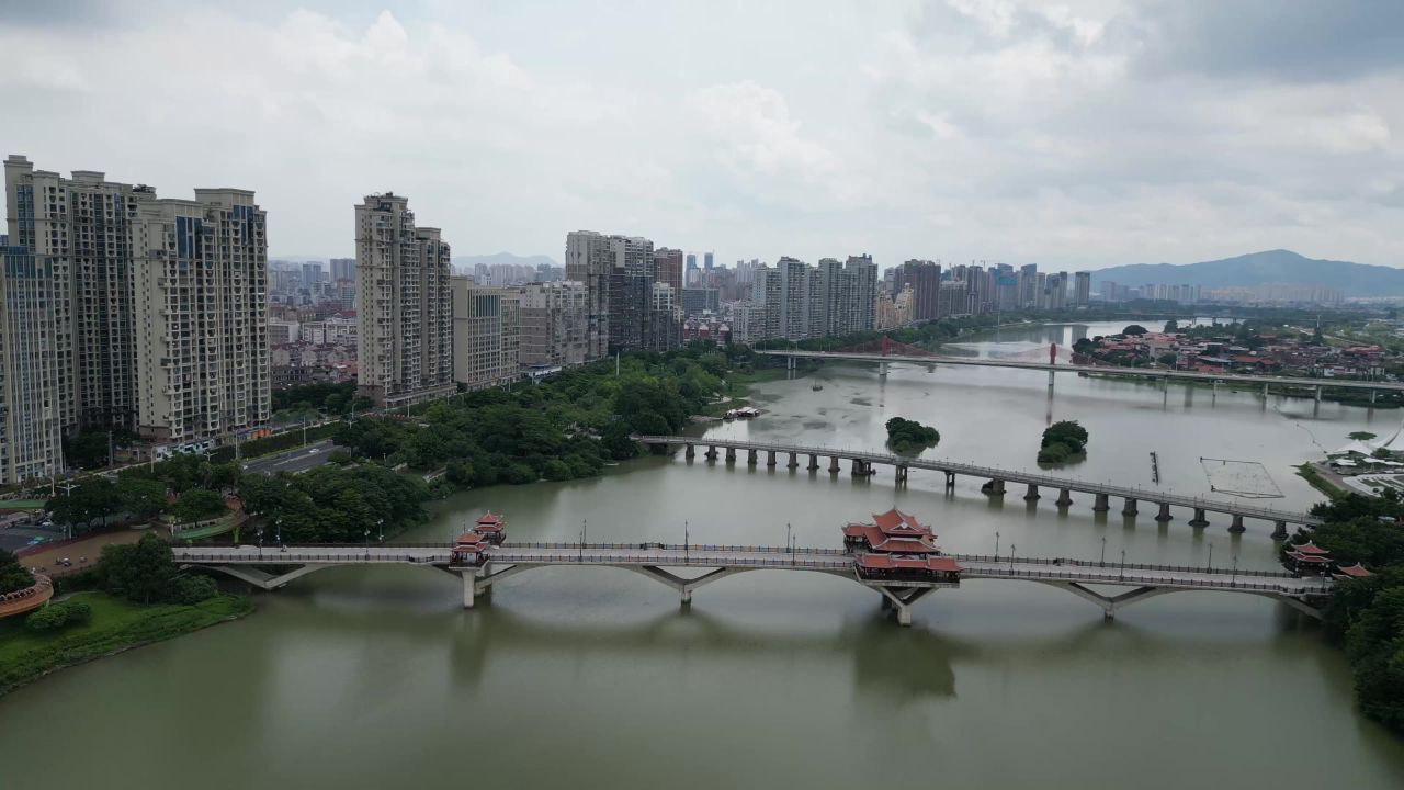 航拍福建漳州城市风光