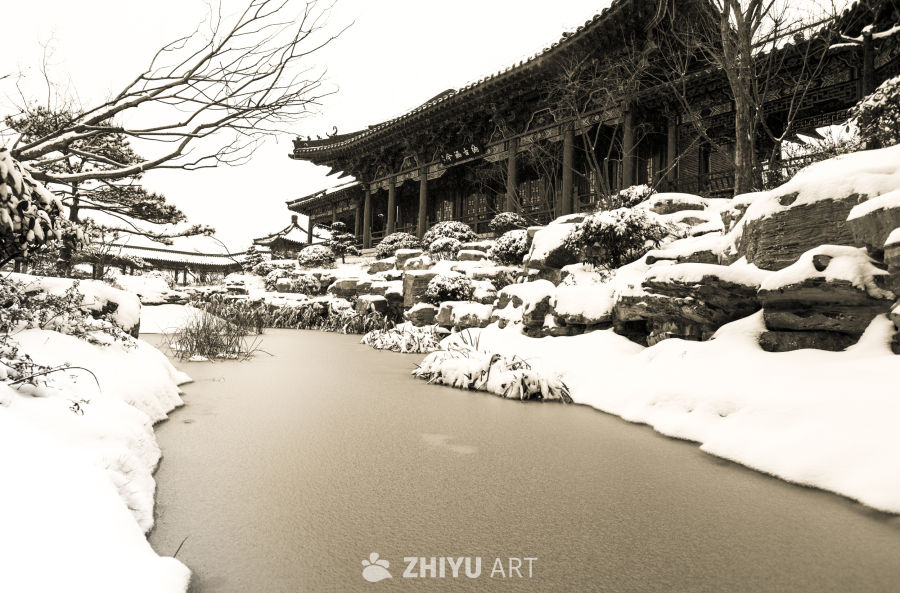 雪中古园