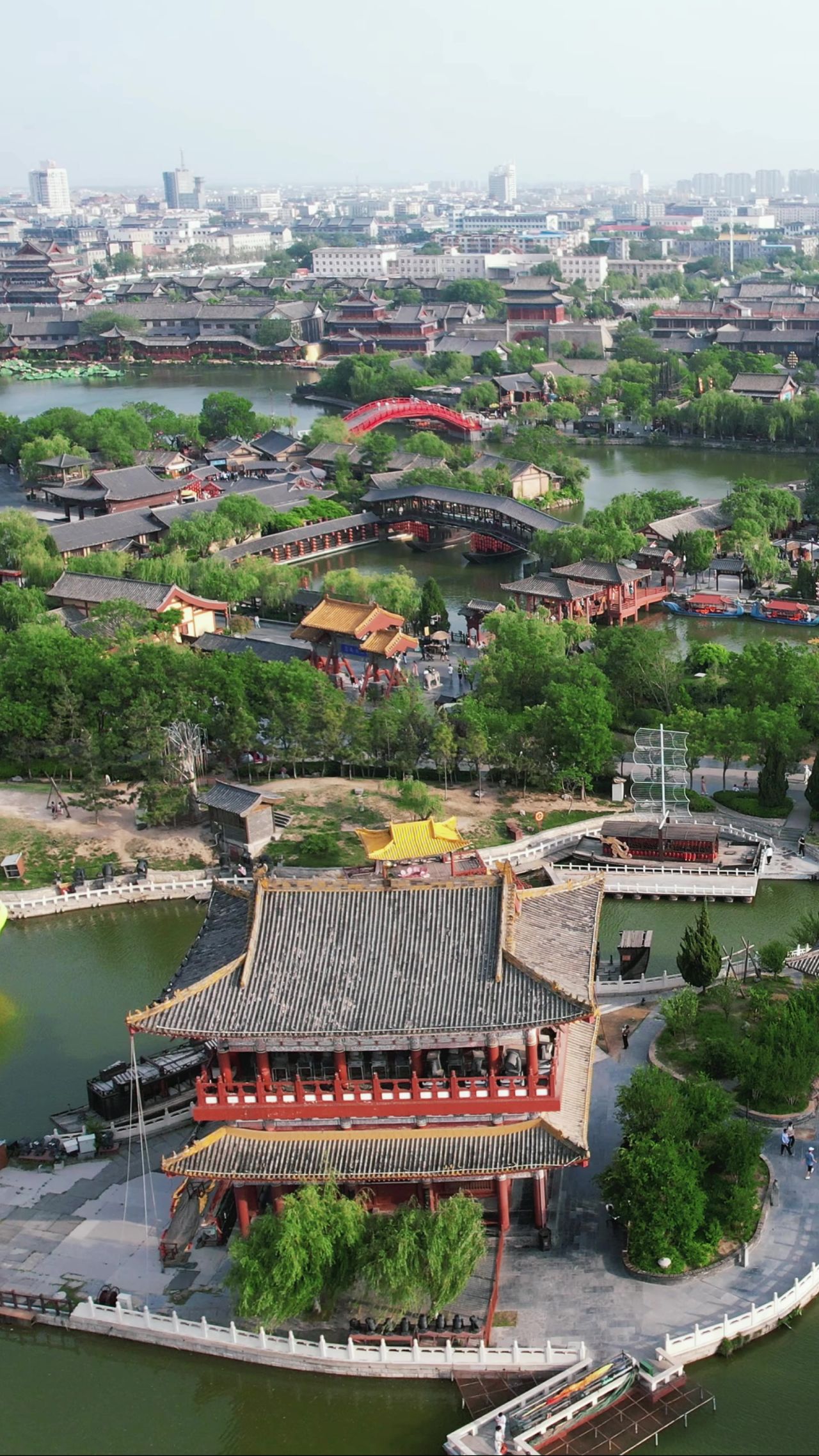 航拍河南开封清明上河园5A景区竖屏  