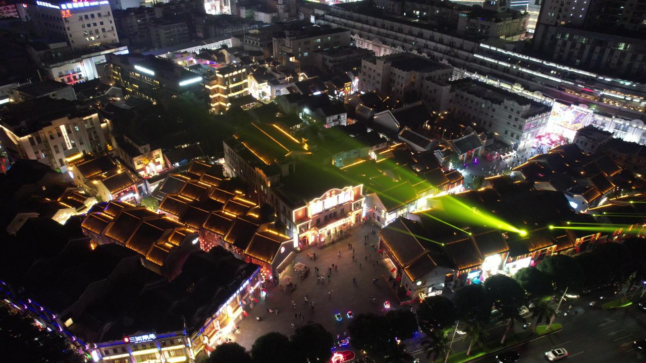 广西南宁三街两巷历史文化街区夜景