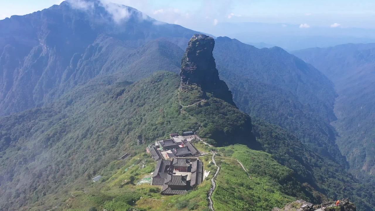 航拍梵净山红云金顶自然遗产大美风光