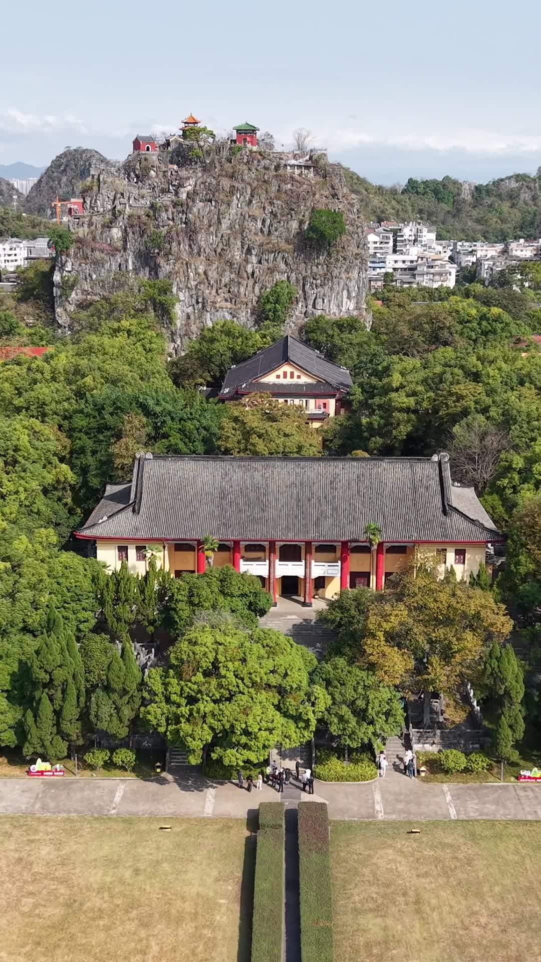 古建筑与自然的和谐之美