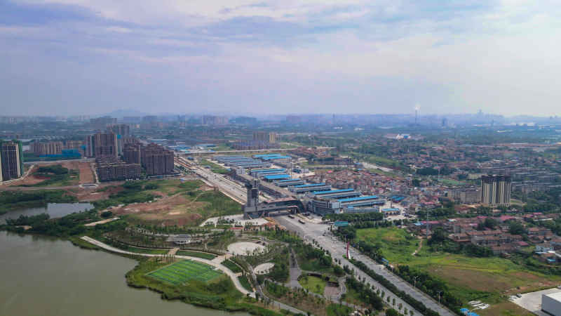 工业生产工厂烟囱炊烟航拍摄影图 