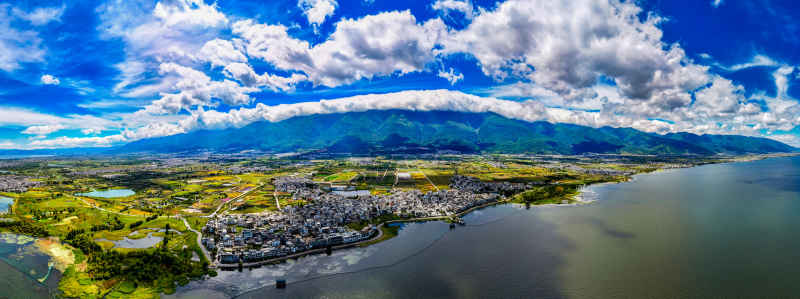 壮美洱海与苍山