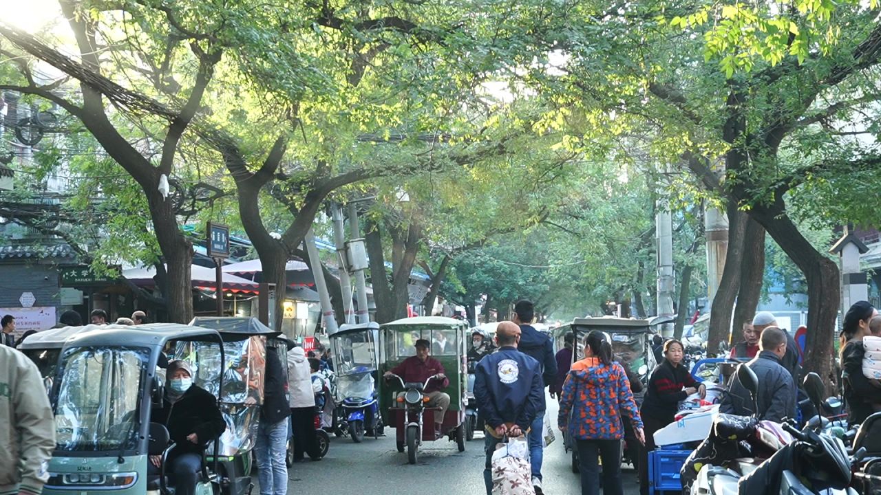 西安钟楼回民街烟火气光影素材转场
