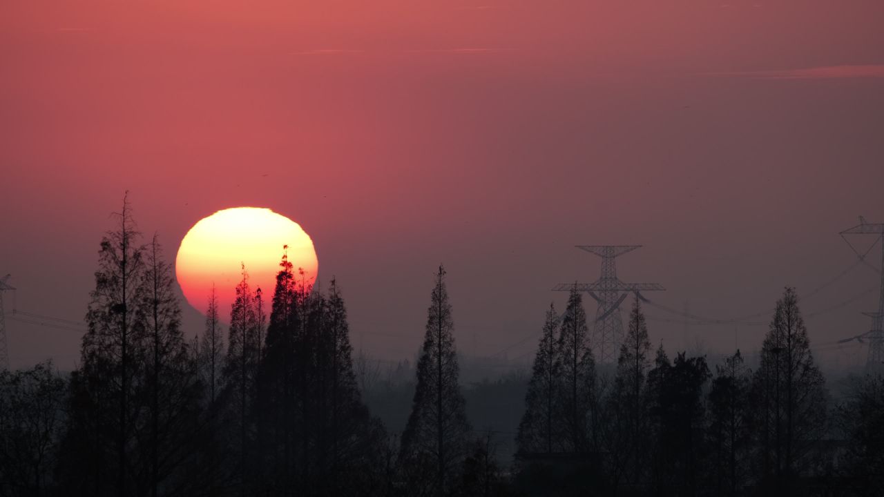 日落西山太阳下山延时摄影长焦特写 23