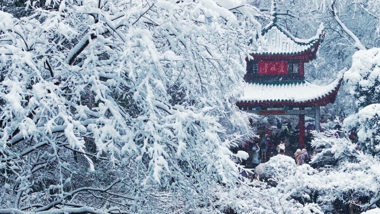 湖南长沙岳麓山爱晚亭雪景航拍 28