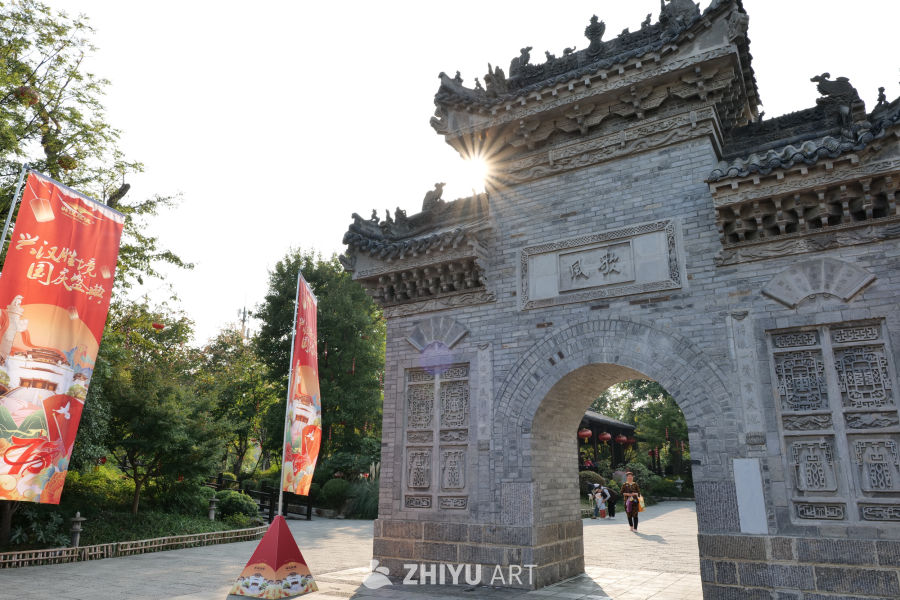 兴汉胜境景区一角 13