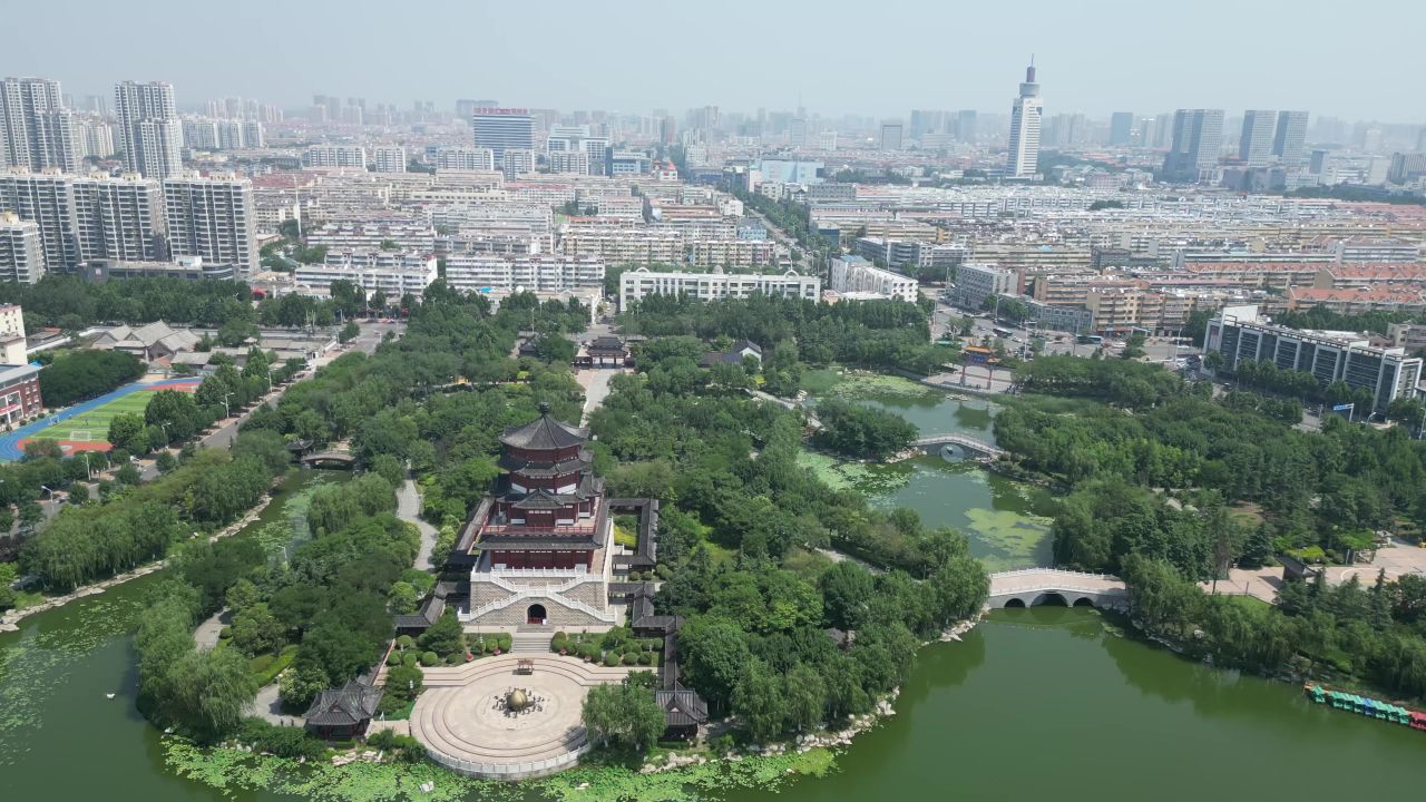  航拍山东济宁南池景区