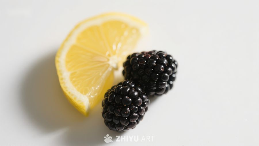 柠檬片与黑莓的清新组合