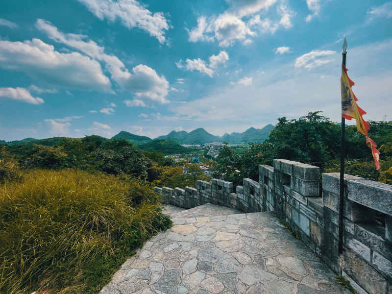 古城墙与蓝天