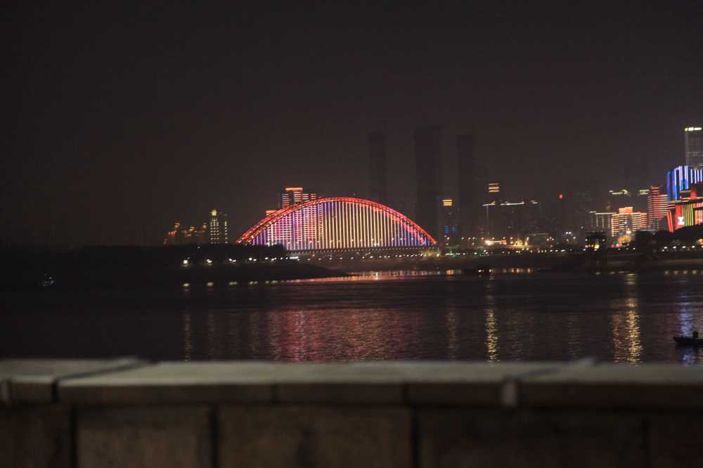 霓虹桥