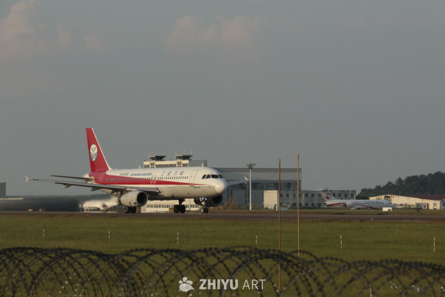 四川航空飞机准备起飞