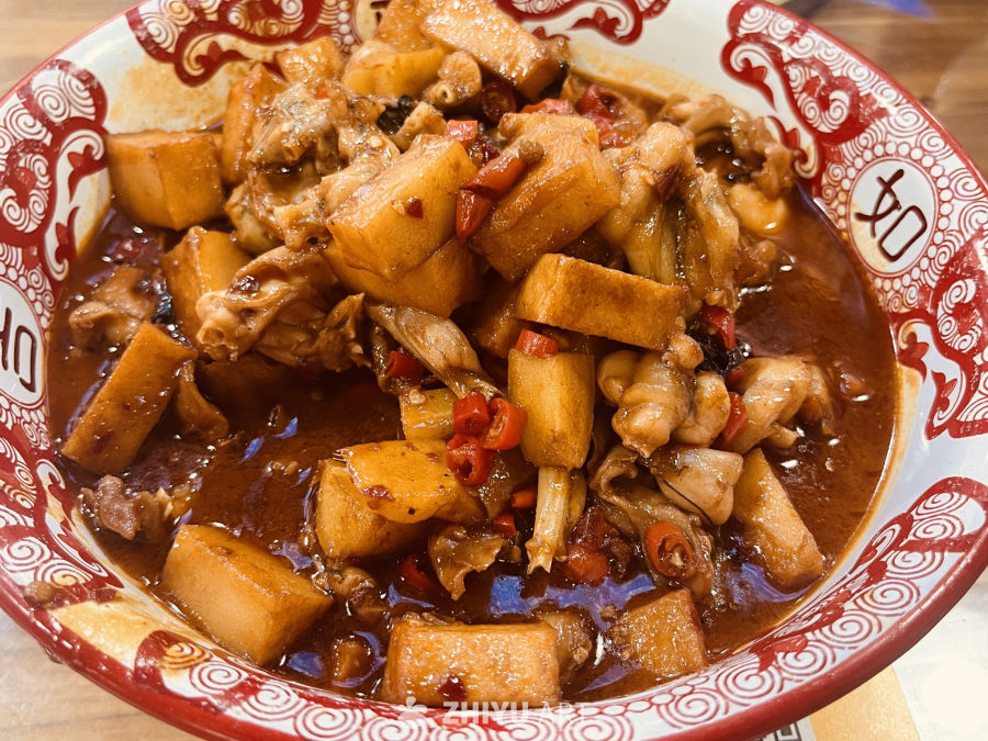 红烧鸡块配豆腐