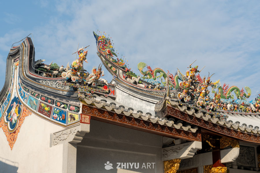 精美中式屋檐彩绘