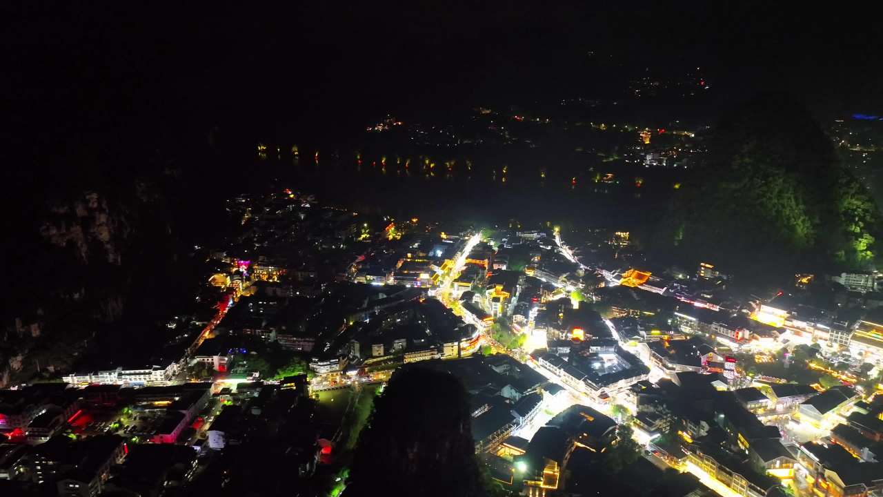 夜幕下的灯火辉煌