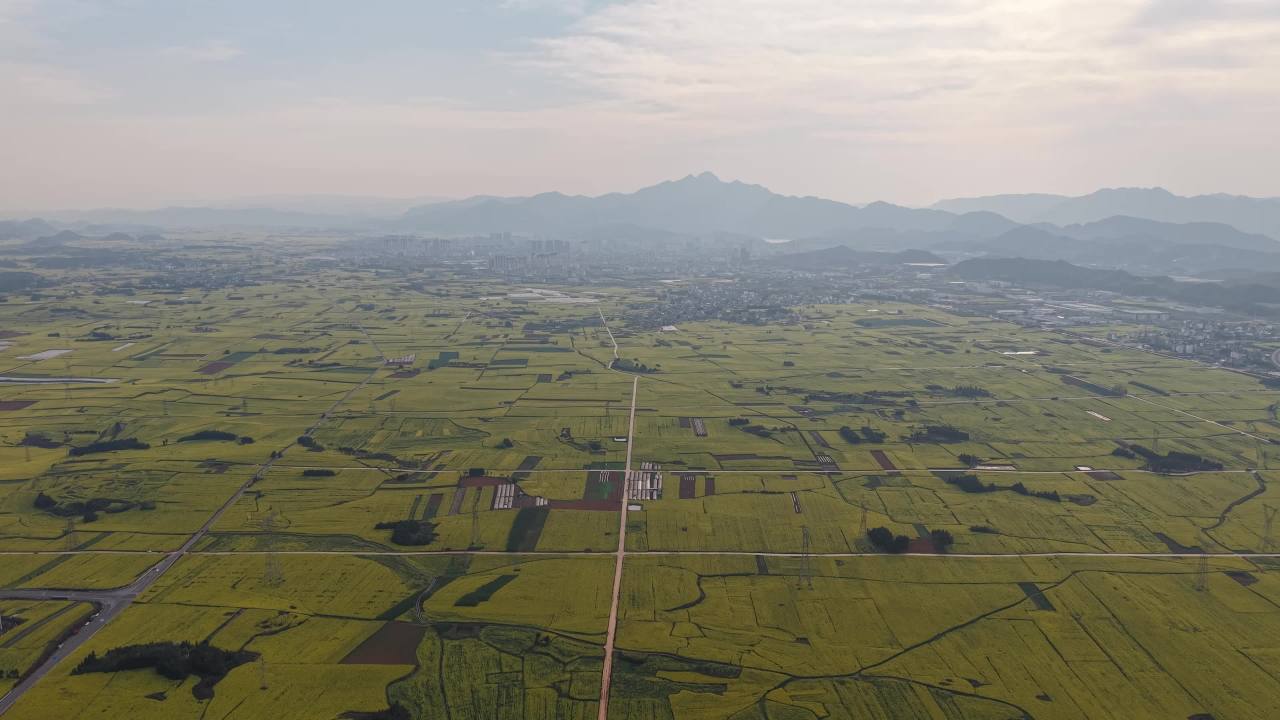 田野与城市的交响