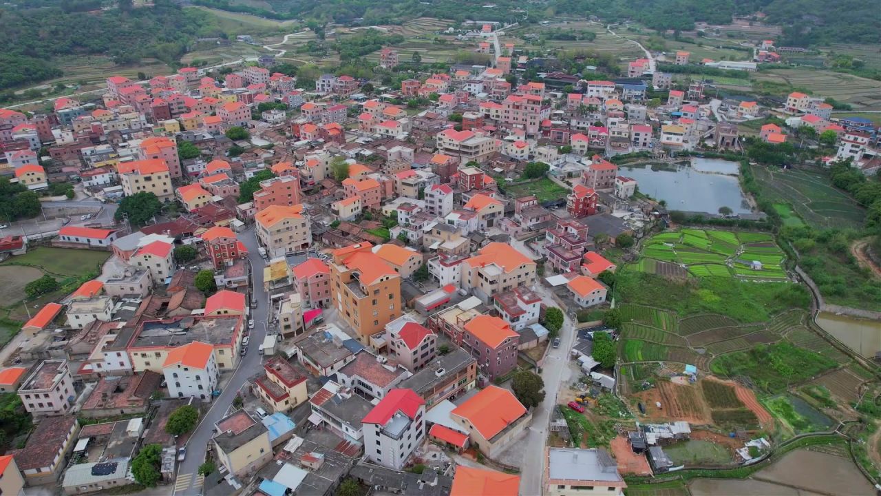 航拍福建厦门坑内村景观 7