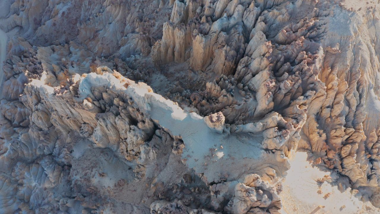 航拍西藏阿里札达土林霞义沟风景
