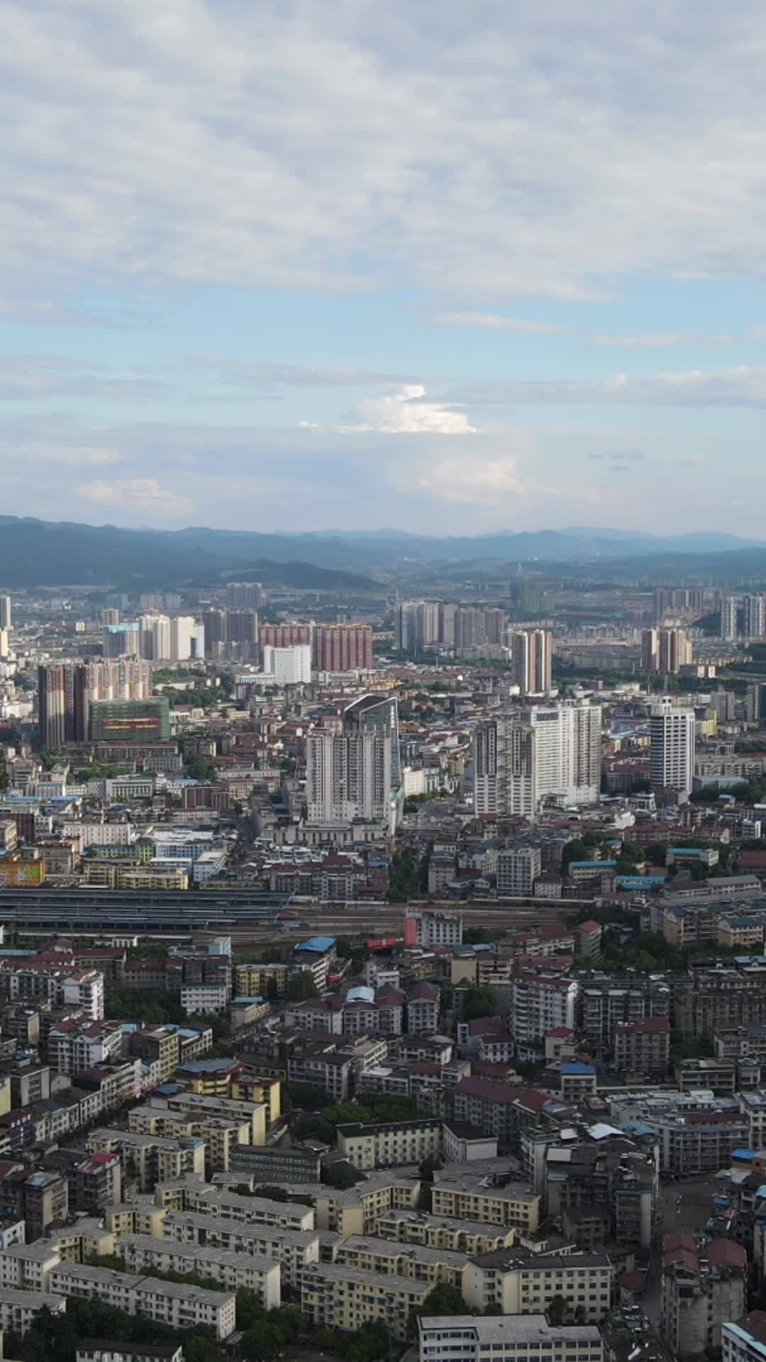 城市天际线俯瞰