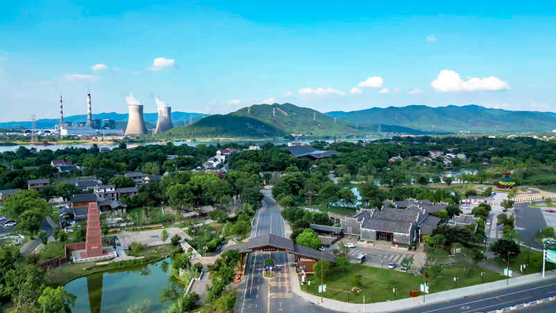 江西吉安城市风光旅游景区航拍图