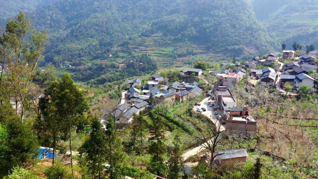 山间宁静小村