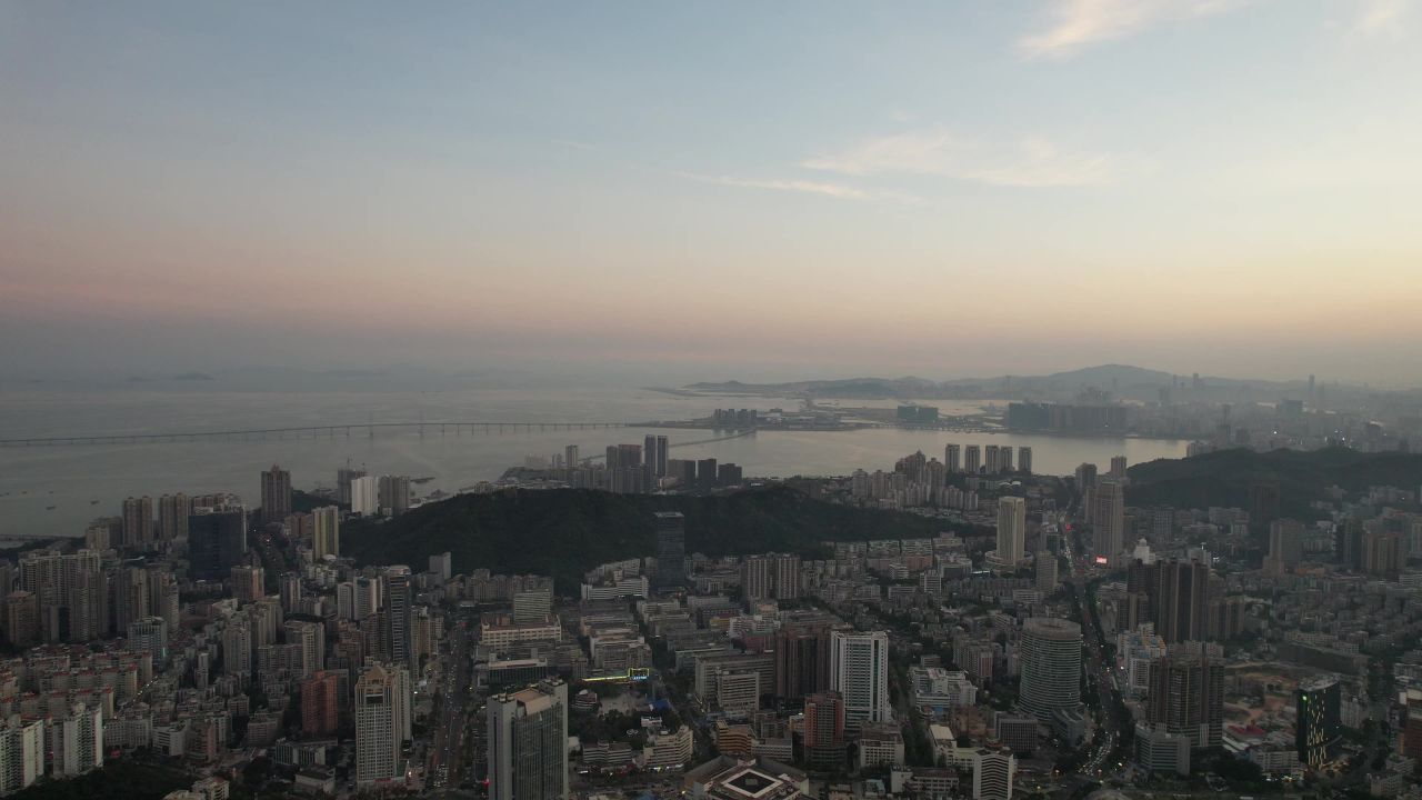 珠海日落晚霞港珠澳大桥航拍