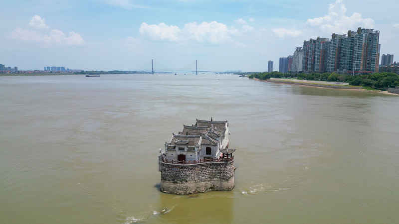 航拍湖北鄂州观音阁