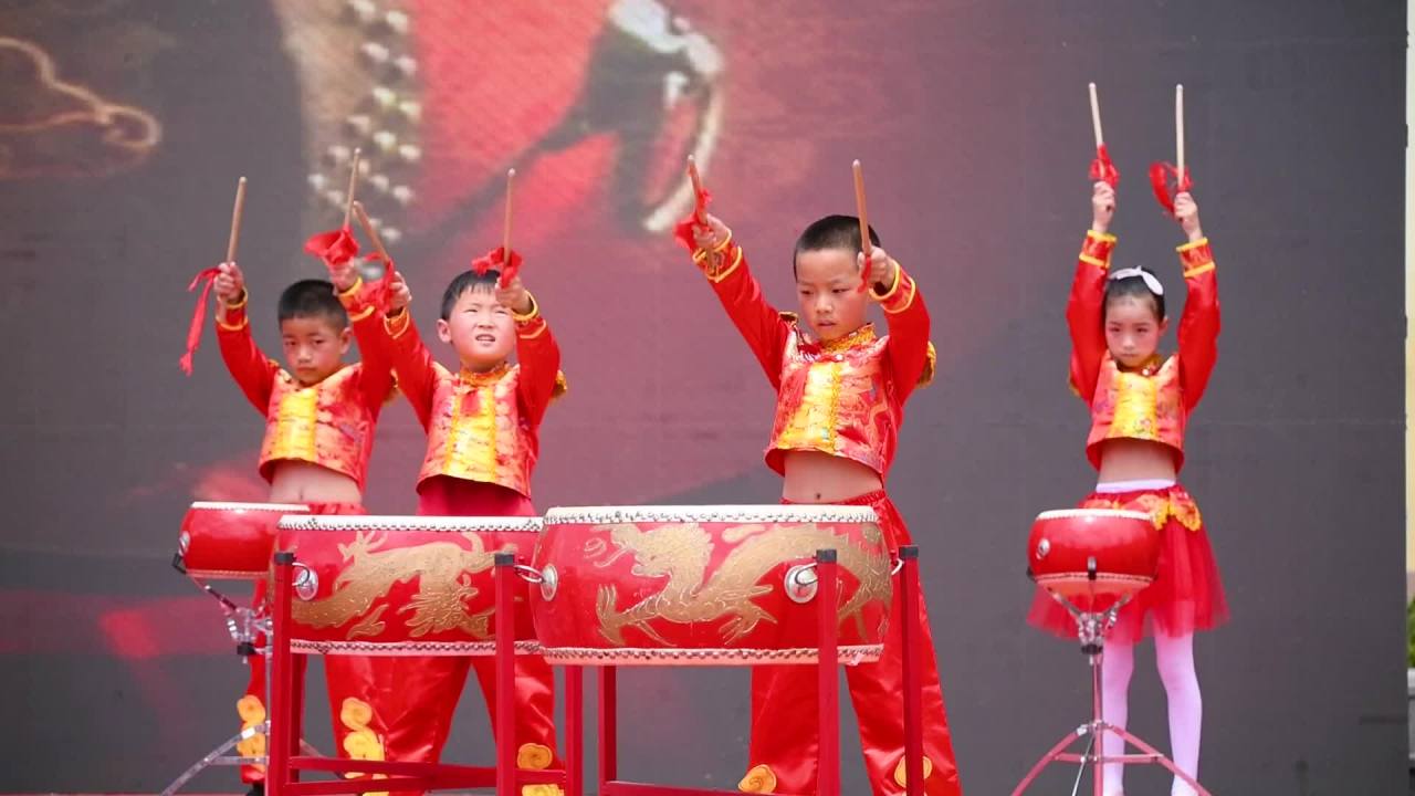 活力校园 快乐童年  文艺表演