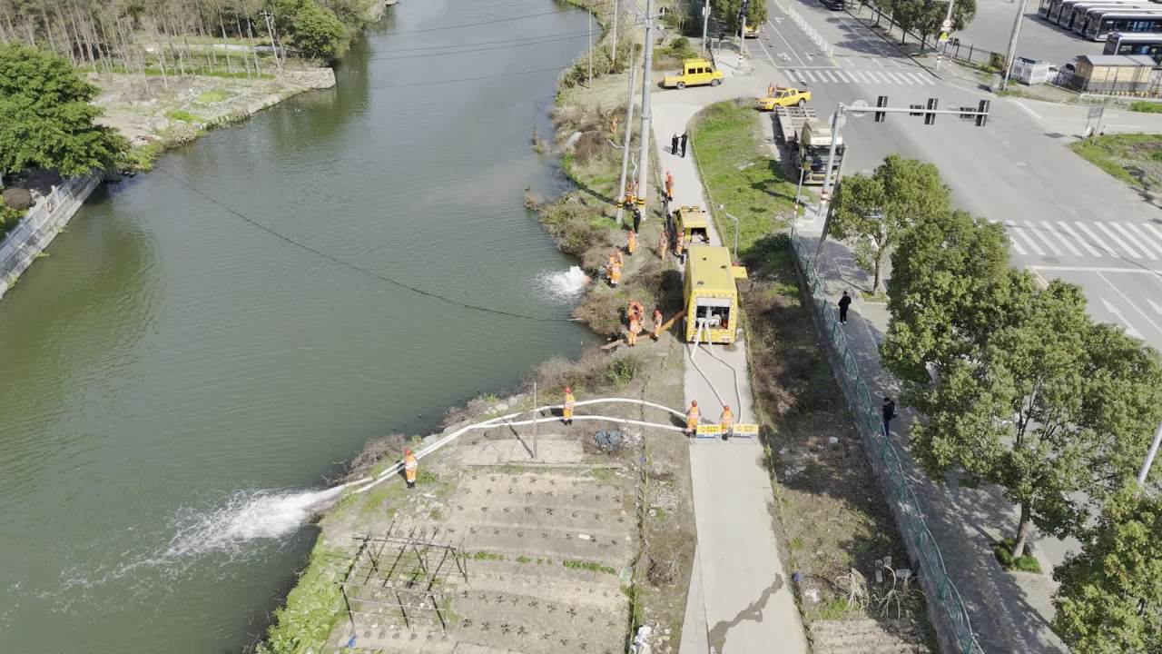 城市河道清洁行动