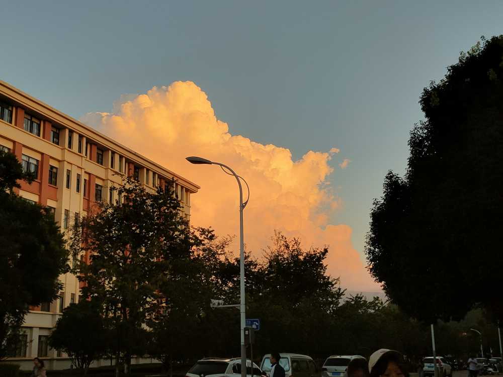 晚霞