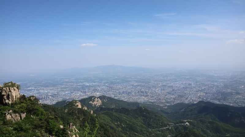 “会当凌绝顶，一览众山小”。五岳独尊泰山系列 9