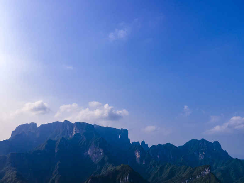美丽乡村田园山川丘陵天门山航拍摄影图
