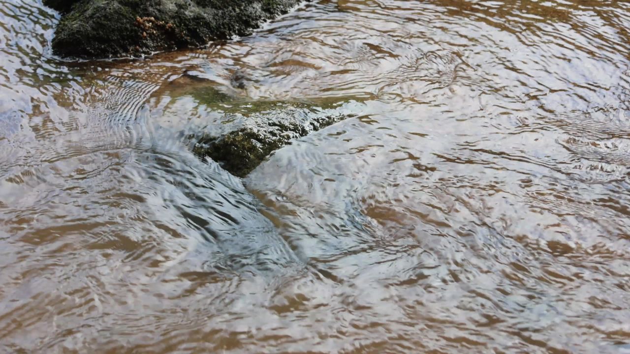 4K小溪清澈流水8