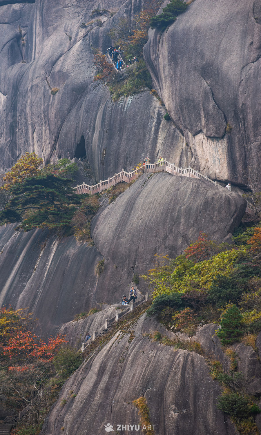 “五岳归来不看山，黄山归来不看岳”