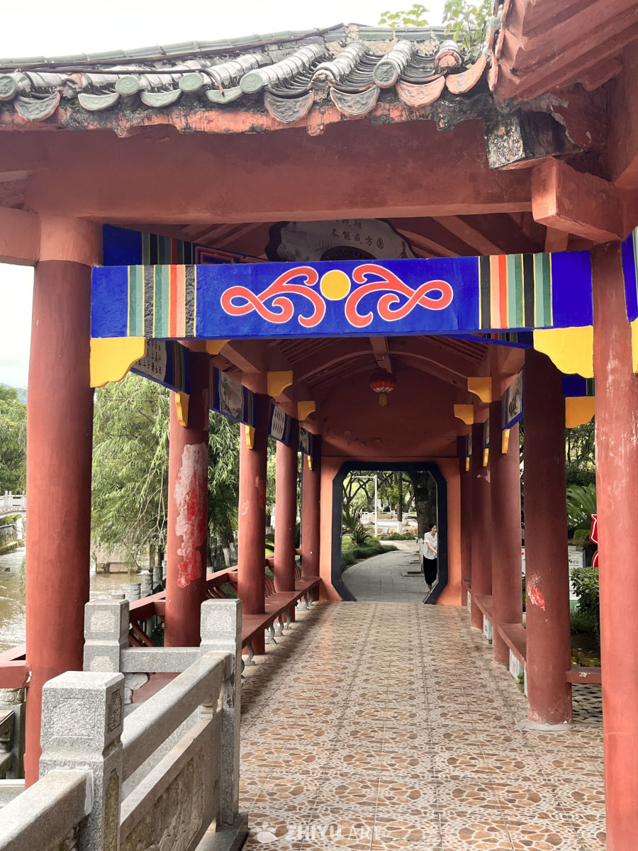 古色古香的中式廊桥