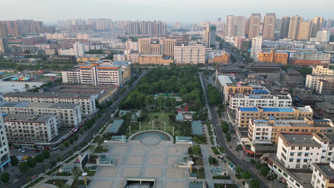 航拍许昌曹魏古城春秋广场