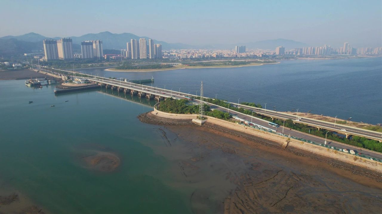 厦门航拍新阳大桥景观