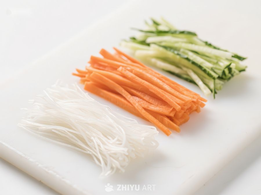 切丝蔬菜与粉丝整齐排列 1171