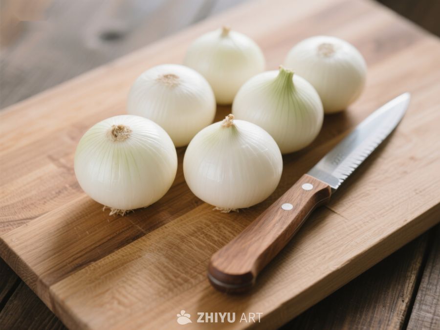 木板上的洋葱与刀具 259