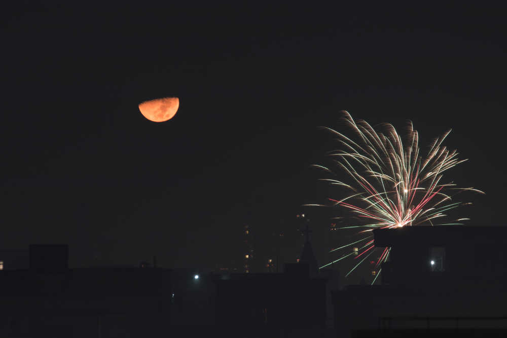 月落与烟花 1