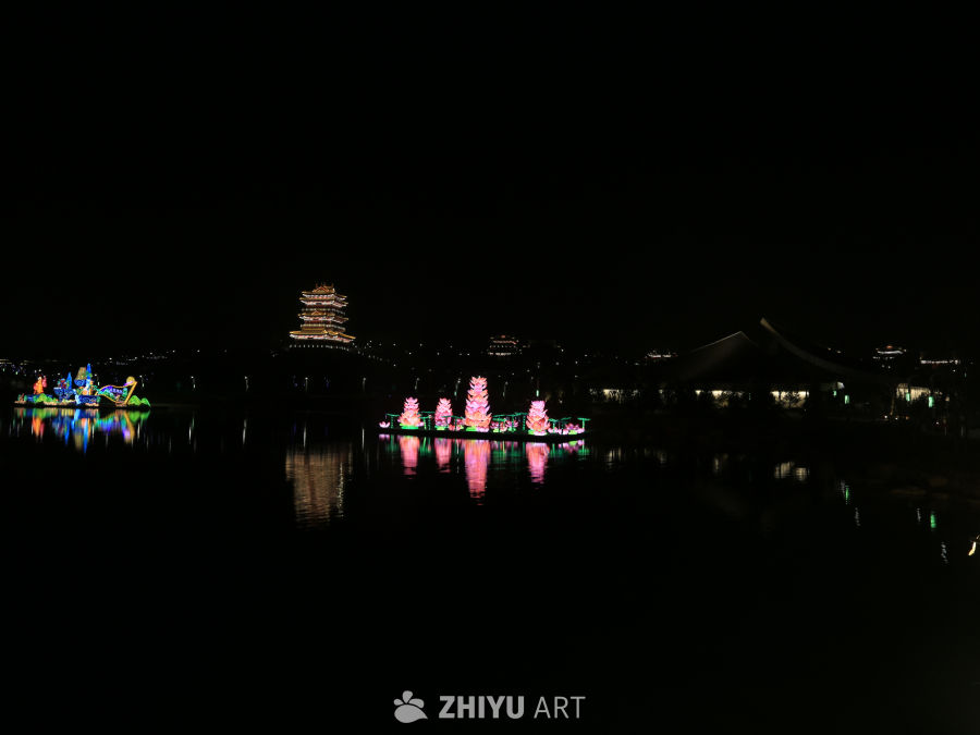 夜晚的灯光节