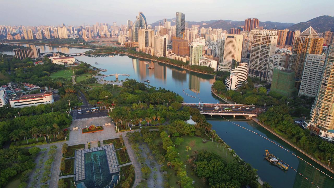 航拍厦门白鹭洲公园景观